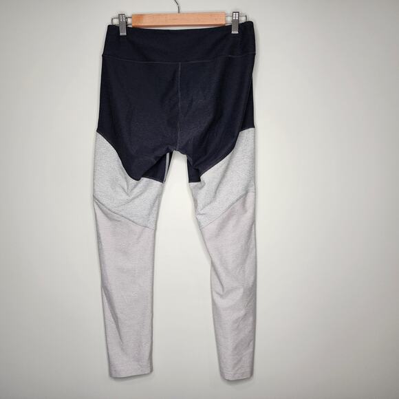 Outdoor Voices Springs Color block 7/8 Leggings Black Gray Large - Picture 5 of 6